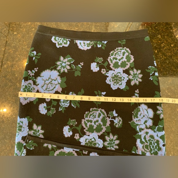 Floral knit classic pencil skirt in black blue green by AT - Picture 8 of 10